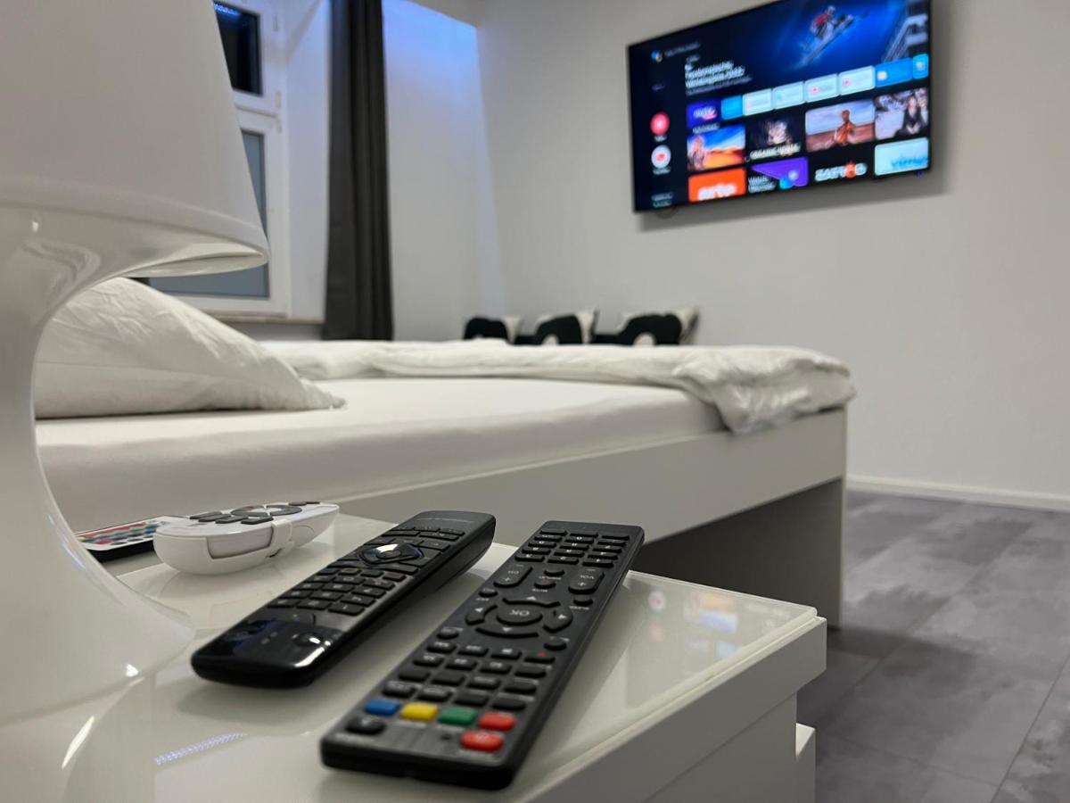 Freshly Renovated City Apartments Essen Kitchen Wifi Near Duesseldorf Airport מראה חיצוני תמונה