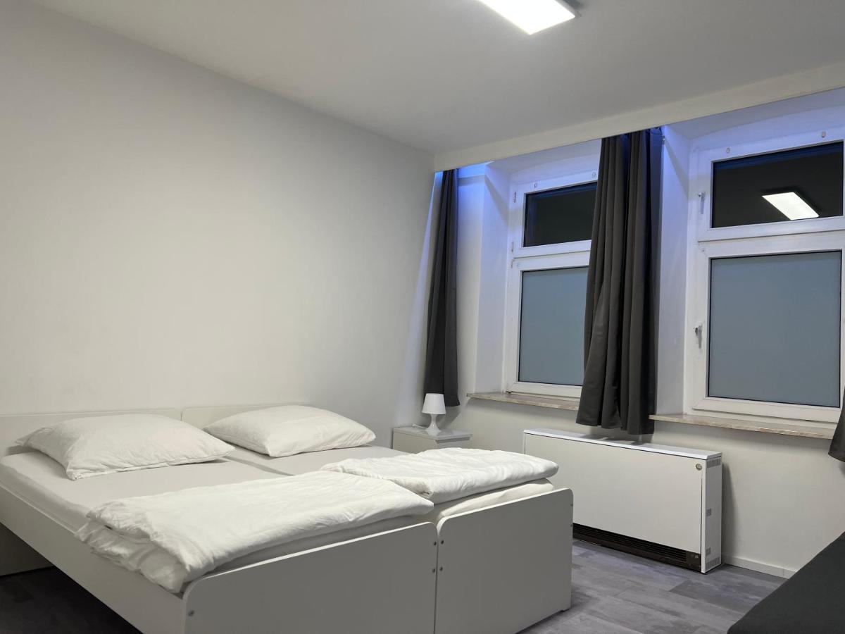 Freshly Renovated City Apartments Essen Kitchen Wifi Near Duesseldorf Airport מראה חיצוני תמונה