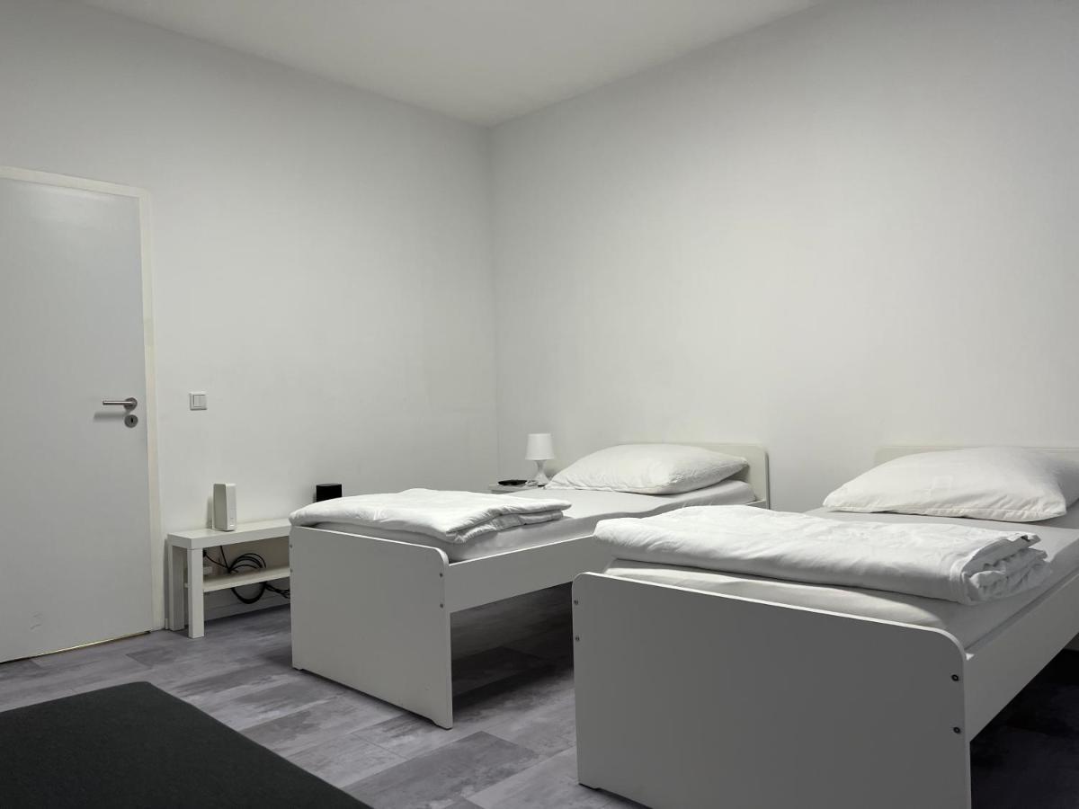 Freshly Renovated City Apartments Essen Kitchen Wifi Near Duesseldorf Airport מראה חיצוני תמונה