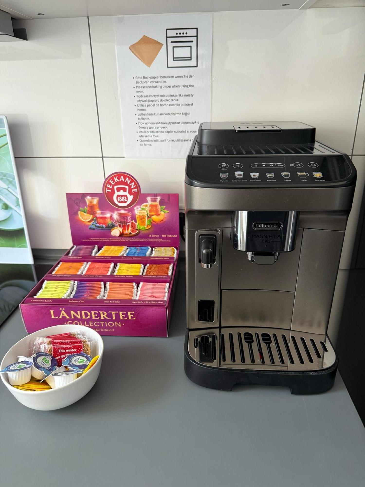 Freshly Renovated City Apartments Essen Kitchen Wifi Near Duesseldorf Airport מראה חיצוני תמונה